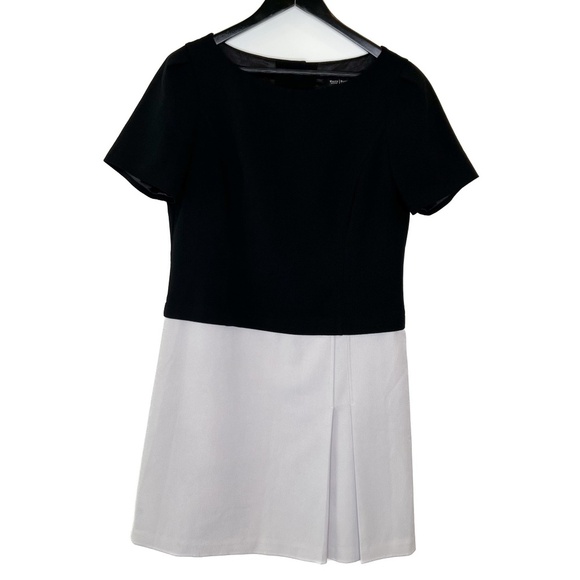 White House Black Market Dresses & Skirts - WHBM Dress Black and White Color Block Dress